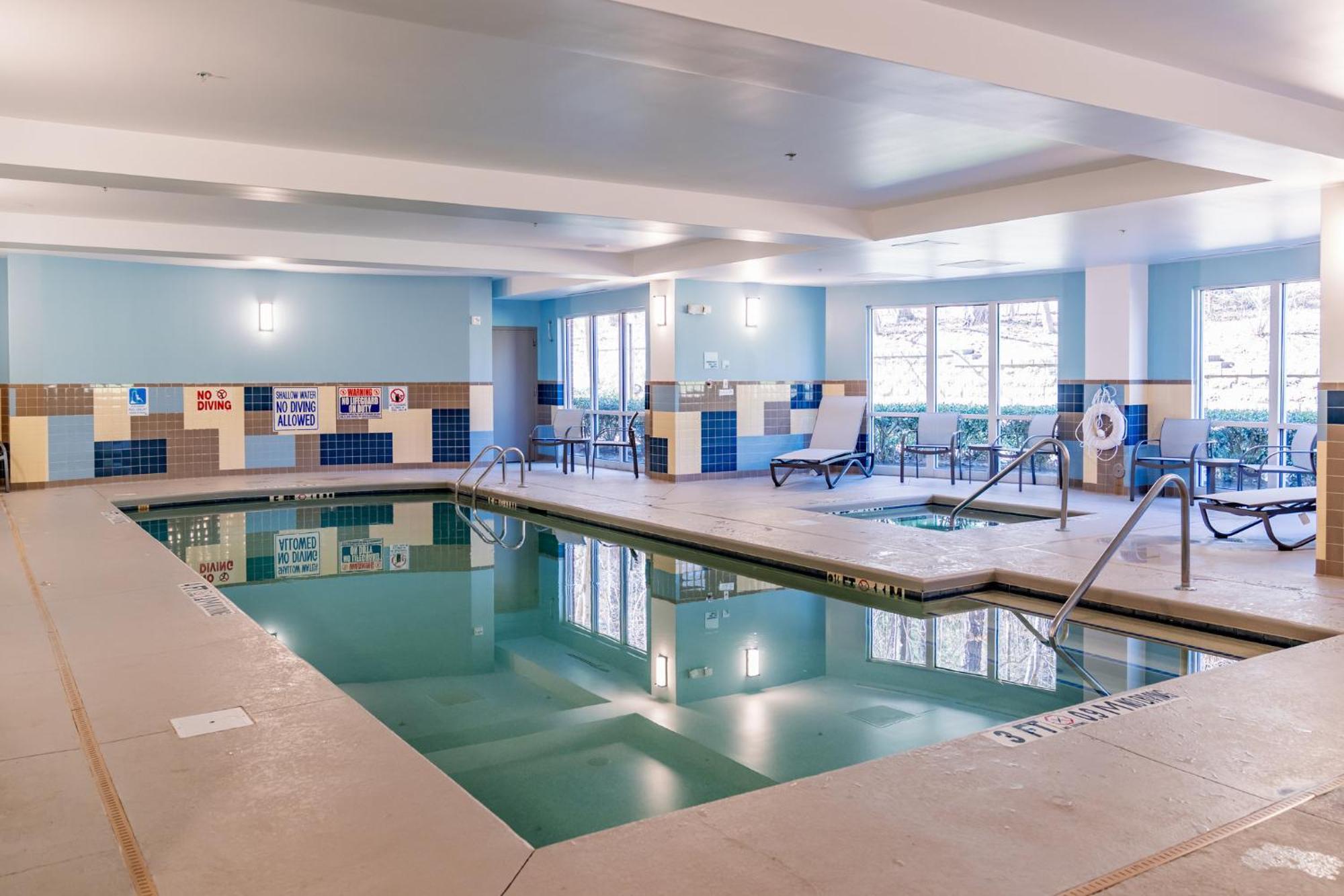 Holiday Inn Express Hotel Raleigh Southwest By Ihg Bagian luar foto